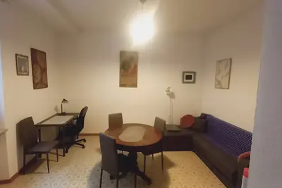 Image de Two-room ground floor apartment with double bedroom