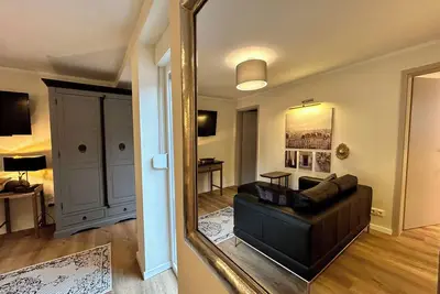 Image de Bright apartment near the spa gardens