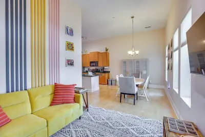 Image de Chic Wilmington Condo in Brooklyn Arts District!