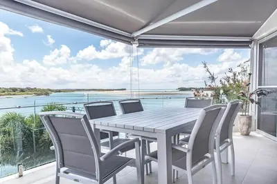 Image de Noosa Penthouse with Stunning River Views