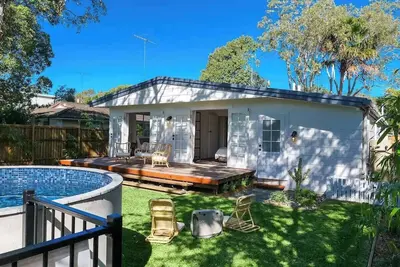 Image de The River Shack Vintage Luxe Right Beside River