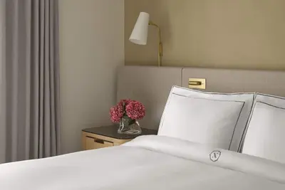 Image de Revel In The Lap of Luxury! 2 Relaxing Units near Prudential Tower, Pets Allowed