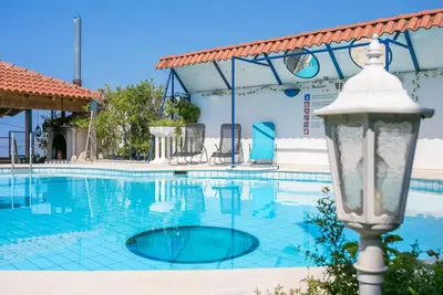 Image de Appartement de deux chambres avec la terrasse et la vue sur le mer Sumpetar, Omis (A-21633-d)
