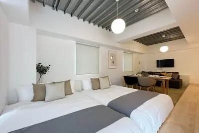 Image de Cozy & Modern Studio Apt 5 Mins Walk to Peace Park