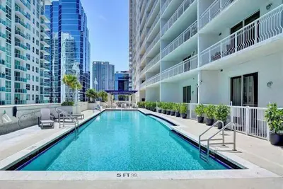 Image de High-Floor Brickell Apt with City Views