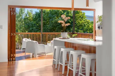 Image de Spacious and close to everything.