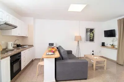 Image de Maison de vacances 'Le Petit Paradise' avec piscine partagée, terrasse et Wi-Fi