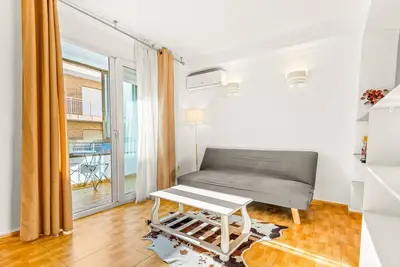 Image de Appartement 'Unique Hotel Apartment 4-2' avec balcon, Wi-Fi et climatisation