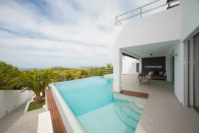 Image de Maison de vacances \"Casa Rosas des Vents\" avec piscine privée et Wi-Fi