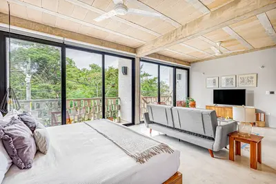 Image de H4 · Stylish - Large Loft With Pool