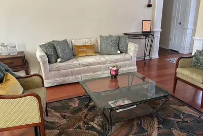 Image de ❤️Roomy❤️Homey 3bdrm/2b Entire house within Snellville/Loganville/Grayson area