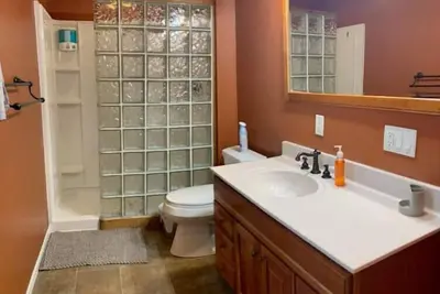 Image de Large 4 Bedroom home in Marquette\n