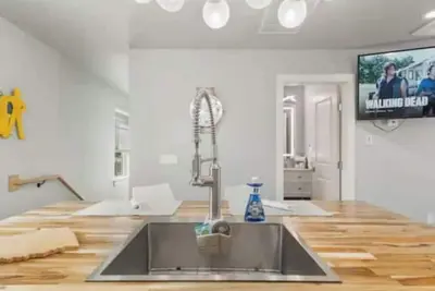 Image de Uncontainable Style-Sleeps 7