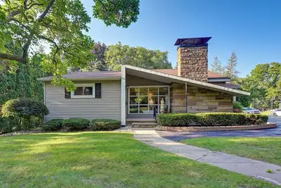 Image de Pet-Friendly Michigan Escape w/ Patio & Gas Grill!