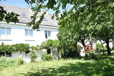 Image de Le Clos d'argoat. Maison avec salle de jeu, idéal pour les groupes.