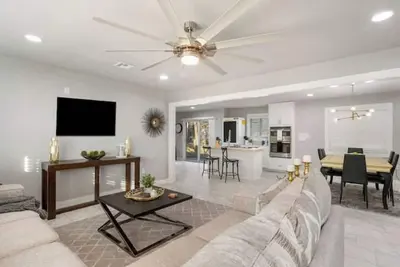 Image de Welcome to this glamorous and spacious home