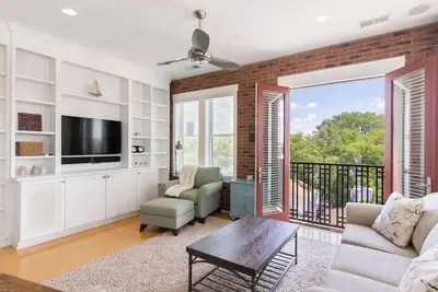 Brooklyn Arts Condo S
