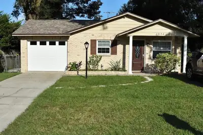 Image de Tk's Z-Hills Entire 2-Bdrm Home
