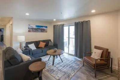 Image de 4-L The Stargazing Condo (Top Floor/Parking Lot Side)