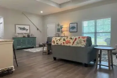 Image de Sun-Kissed Alabama Escape