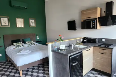 Image de Gite contemporain avec piscine