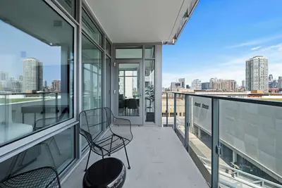 Image de Level - Fulton Market spacious 2 bedroom, 2 bath suite with full kitchen
