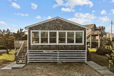 Image de 7589- Anchored in the Sand, | Oceanside | Hatteras Colony | Avon | Sleeps 6