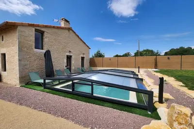Image de 2 Bedroom Private vacation home in Savigné