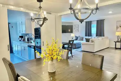 Image de Glendora Pool Home Retreat