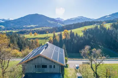 Image de Maison de campagne authentique avec belle vue