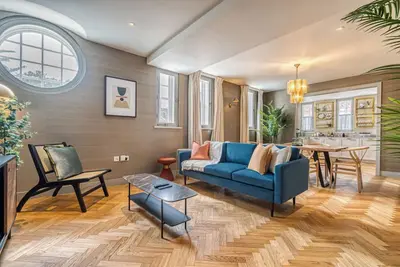 Image de Stylish London apartment by Westminster Abbey