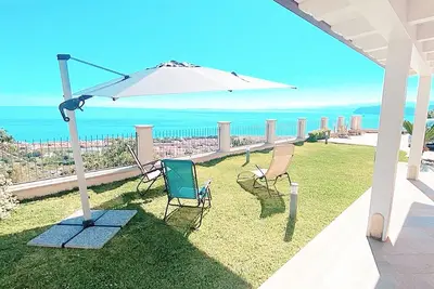 Image de Villa Belvedere Luxury Overlooking The Sea