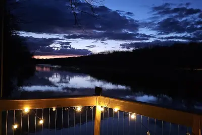 Image de Rustic Cottage on the River