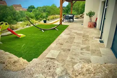 Image de A Leucate village, hébergement 100 m2 vue mer en garrigue.