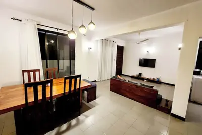 Image de Spacious 3-Bedroom Apartment with 1 Bath: Ideal for Families