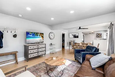 Image de Experience Cheyenne in a cozy home, close to Downtown, Medical Center and Cfd.