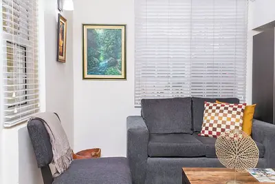 Image de Choose the #1 Bliss 2-Bedroom, 1 Bath in Kingston - Tropical Bliss Experience