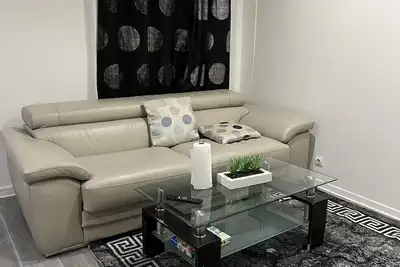 Image de Appartement en duplex. Elancourt site au jeux olympique. Proche de tt commodité