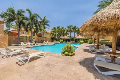 Image de Upscale Gated Community Oasis ~ Close to the Beach