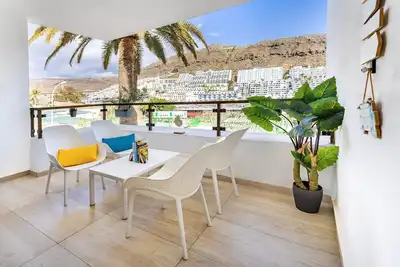 Image de 5min walk from the beach! Modern renovated apartment with pool. Casa Linc