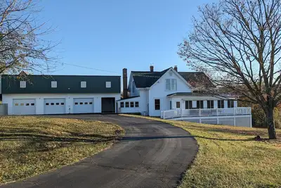 Bud's Place, Southern Charm in the Shenandoah Valley of Virginia