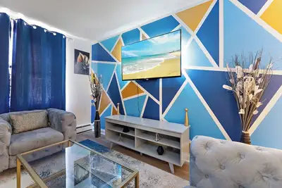 Image de Art, Eats, & Cozy Sheets in Ne