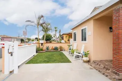 Image de Newly Rennovated 3br W/ 2bas Home, in a quiet family-friendly neighborhood!