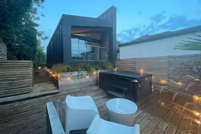 Image de River view guest house, Jacuzzi, boat, Fire Hire