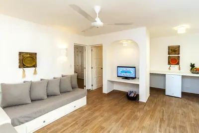 Image de Beachfront Premium 1br Suite Ground Floor - Los Corales Beach Village #21