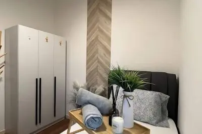 Image de KLCCPavIkeaSMCV MrtLrt 13pax 4r2b 4c. Park