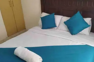Image de Neat and Cozy home for Netflix and chill, a stroll away from a mall