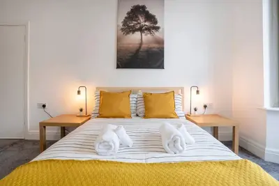 Image de Quiet Neighborhood-Free Parking