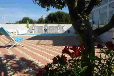 Location Rdc uniquement Maison à L'Aiguillon la Presqu'ile avec piscine privée