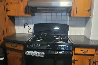 Image de Charming farmhouse minutes from downtown Amherst.